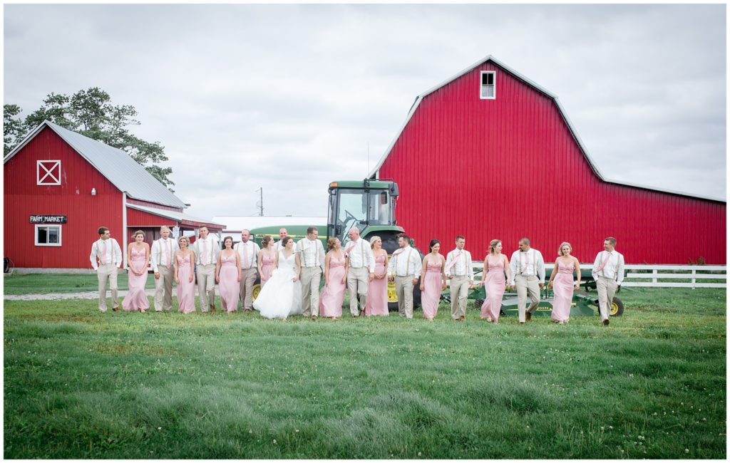red-barn-wedding-in-michigan