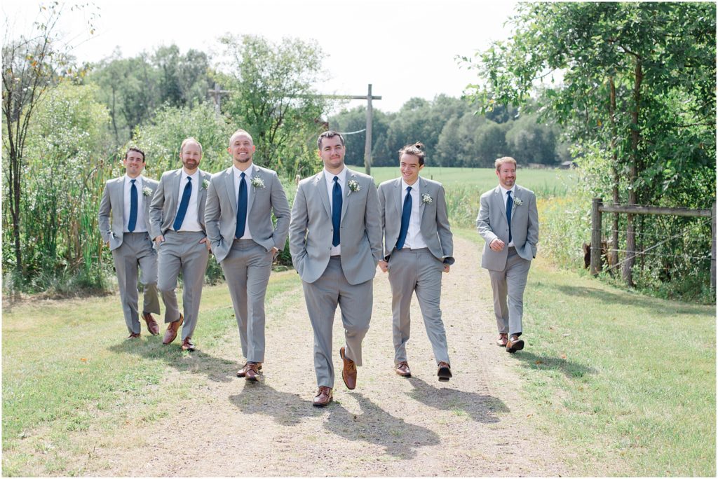 groomsmen-grey-suit
