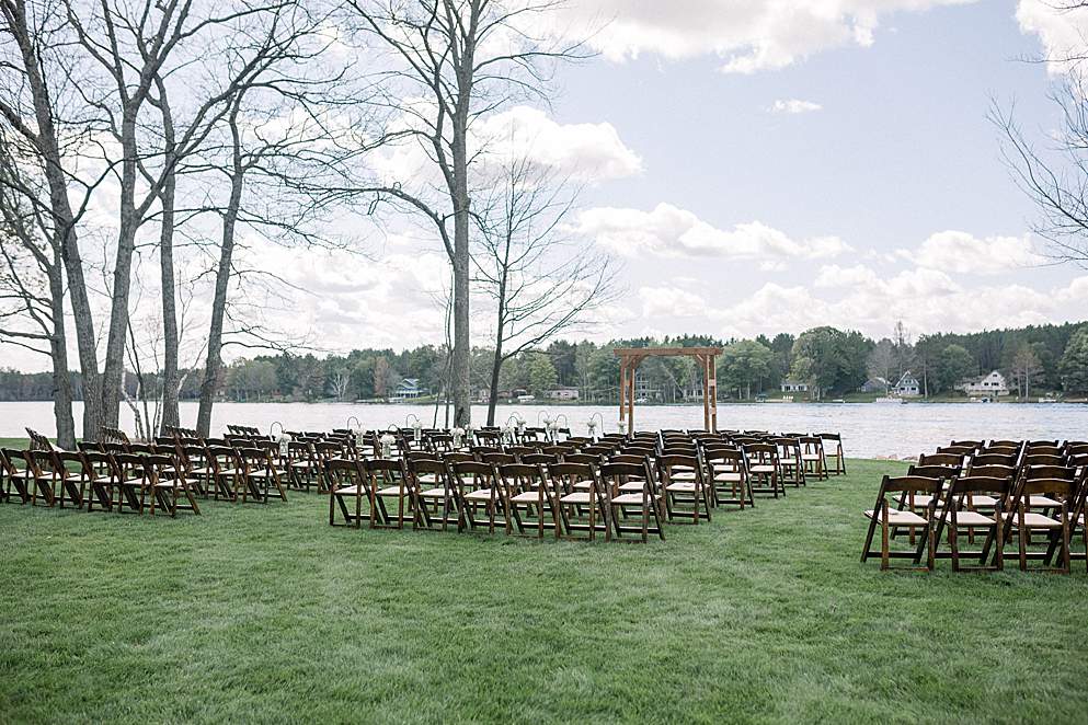 Sojourn-Lakeside-Wedding-ceremony-by-the-lake-Michigan