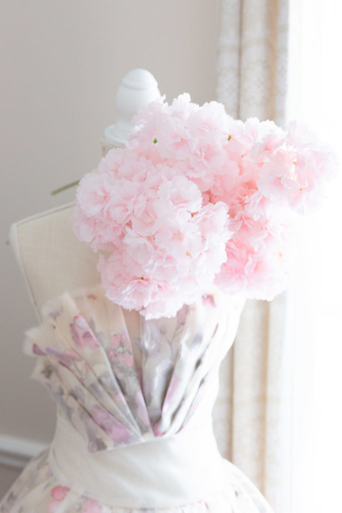 pink-flower-mannequin